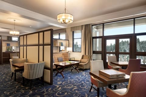 Fairmont Chateau Lake Louise, Lobby