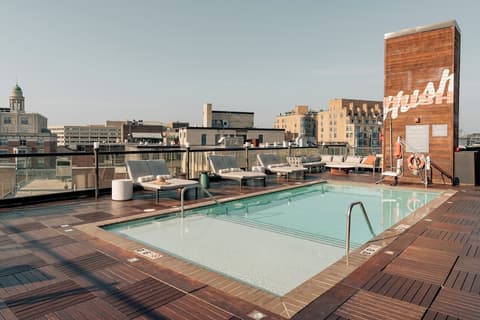 Viceroy Washington DC, Outdoor pool