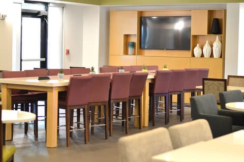 Holiday Inn Express & Suites Miami - Hialeah by IHG, Breakfast area