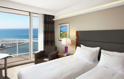 Hilton Tel Aviv, Room