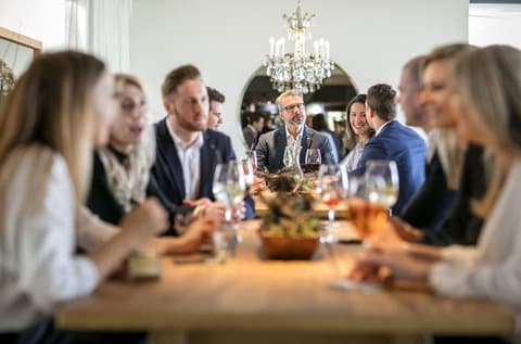 ARCOTEL Nike, Dining