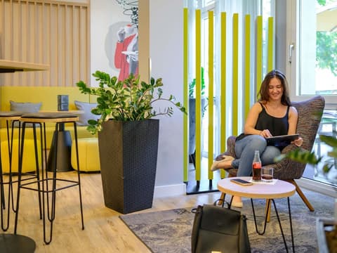 ibis Frankfurt Messe West, Bar (on property)