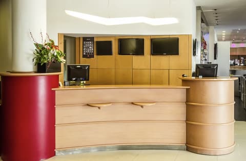 ibis Evora Hotel, Reception