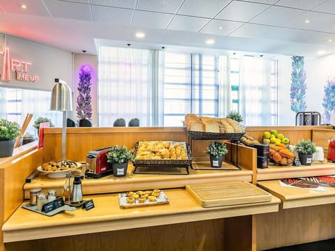 ibis Evora Hotel, Breakfast area