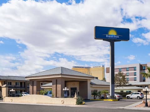 Days Inn by Wyndham Las Vegas Airport Near the Strip, Exterior