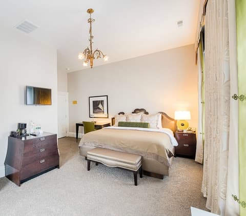 Morrison Clark Historic Inn, Room