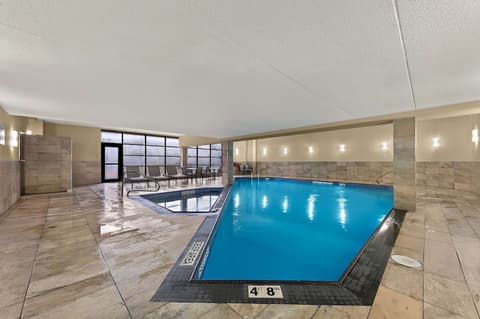 Best Western Plus Toronto North York Hotel & Suites, Pool
