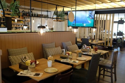 Novotel Lisboa, Restaurant