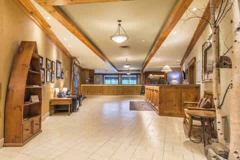 Hidden Valley Resort, an Ascend Collection Resort, Lobby