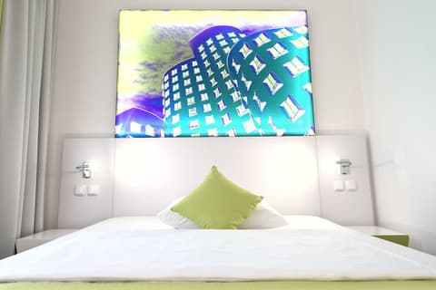 Wyndham Garden Düsseldorf City Centre Königsallee, Room