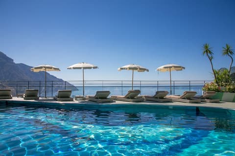 Hotel Le Agavi, Outdoor pool