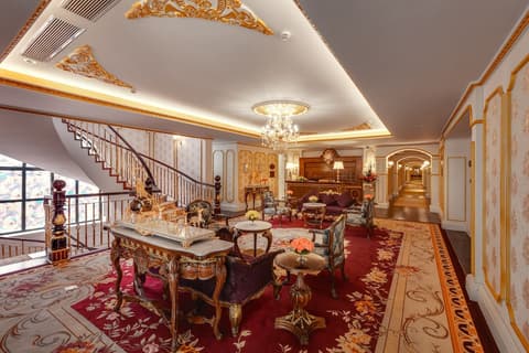 Dalat Palace Heritage Hotel, Lobby