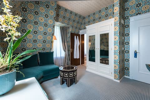 Chateau Guetsch, Living area