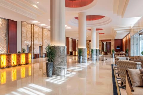 Sheraton Oman Hotel, Lobby