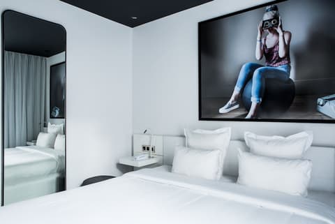 Le General Hotel, Room