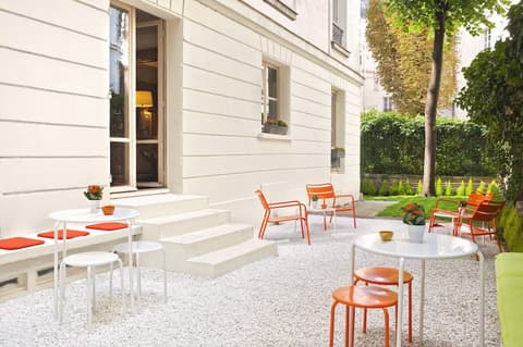 Melia Paris Champs-Elysées, Terrace/patio