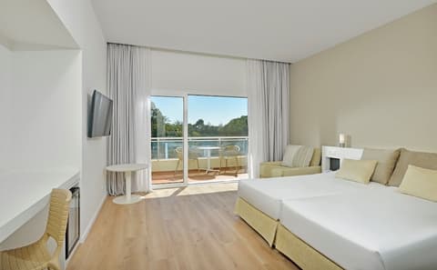 Sol Marbella Estepona - Atalaya Park, Room