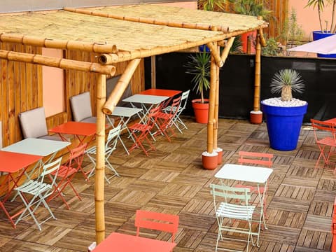 Mercure Toulouse Centre Wilson Capitole hotel, Miscellaneous