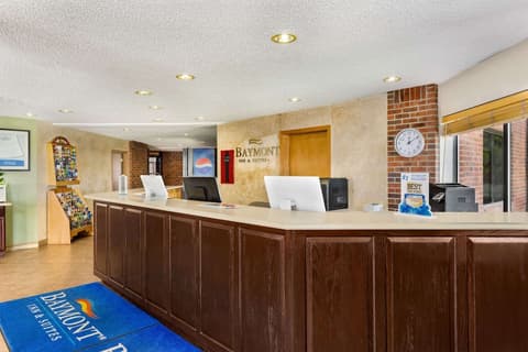 Baymont by Wyndham Cortez, Lobby