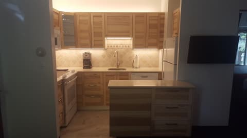 St. Moritz Lodge & Condominiums, Private kitchen