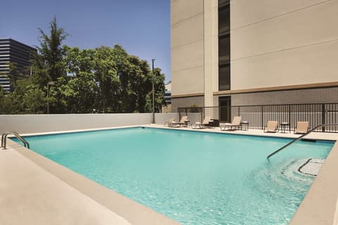 Hampton Inn Atlanta Buckhead, Pool