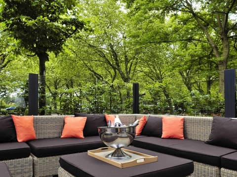 Novotel Amsterdam City, Miscellaneous