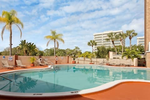Ramada by Wyndham Tampa Westshore Airport South, Pool