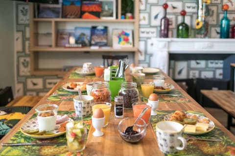 Villa Bougainville by Happyculture, Interior entrance