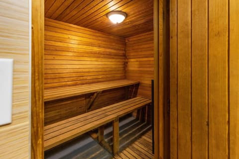 Comfort Inn & Suites Downtown Edmonton, Spa