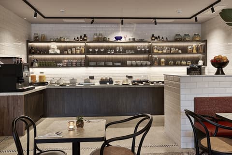 Urban Yard, Breakfast buffet