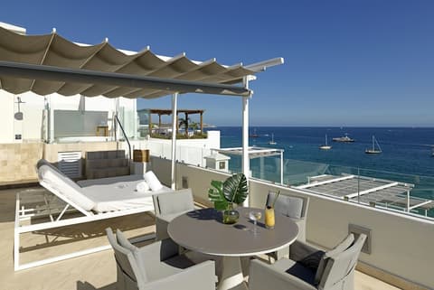ME Cabo by Meliá, Terrace/patio