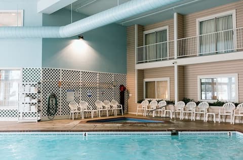 Bayshore Resort, Indoor spa tub