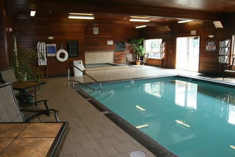 Hampton Inn Idaho Falls At the Mall, Indoor pool