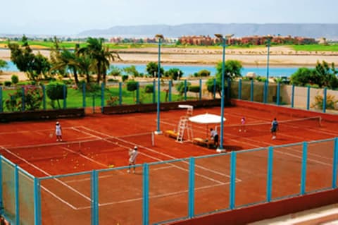 Mövenpick Resort & Spa El Gouna, Tennis court