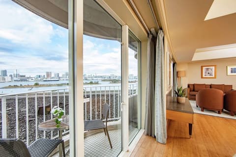 Hilton Tokyo Odaiba, Living area