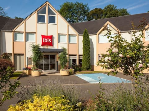 Ibis Jouy en Josas Velizy, Exterior