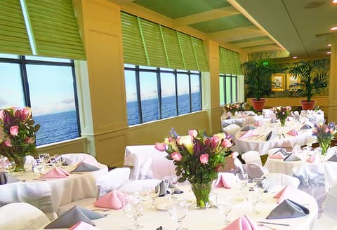 Coral Beach Resort and Suites, Banquet hall