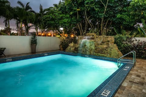 Best Western Plus Hollywood/Aventura, Outdoor pool
