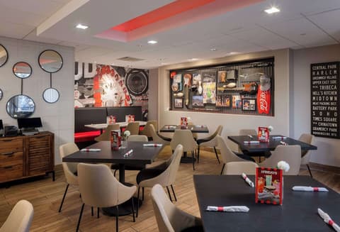 Hilton Garden Inn Los Angeles/Hollywood, Restaurant