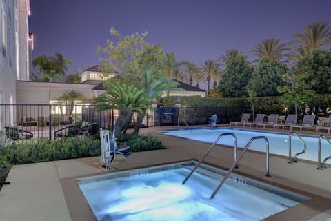 Hilton Garden Inn Anaheim Garden Grove, Pool