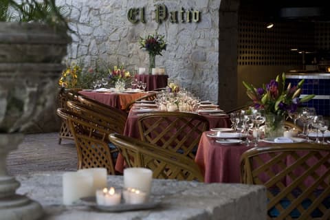 El Cid Granada, Outdoor dining