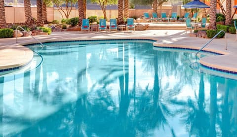 Santa Fe Station Hotel & Casino, Outdoor pool