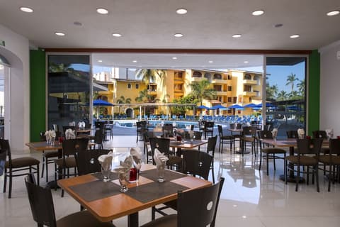 Costa Club Punta Arena Hotel, Couples dining