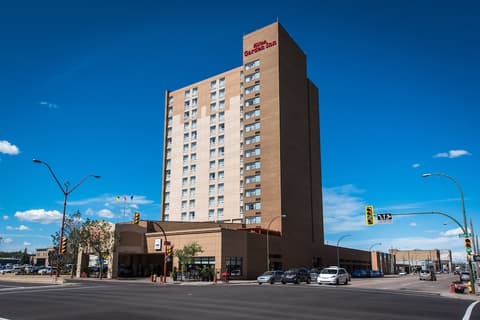 Hilton Garden Inn Saskatoon Downtown, Front of property