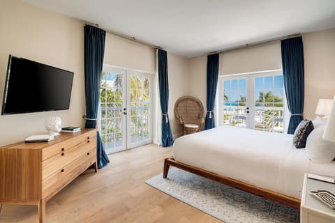 The Savoy Hotel & Beach Club, Room