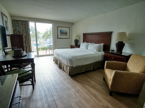 Treasure Island Hotel and Marina, Room