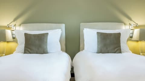 Crowne Plaza Porto by IHG, Room