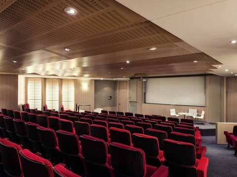 Mercure Paris Boulogne, Meeting facility