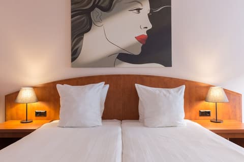 Leonardo Hotel Utrecht City Center, Room