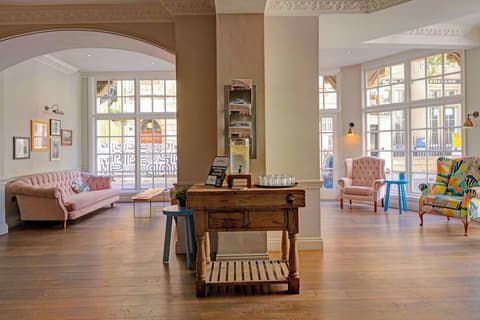 Bristol Grand Hotel By Sunday, Lobby